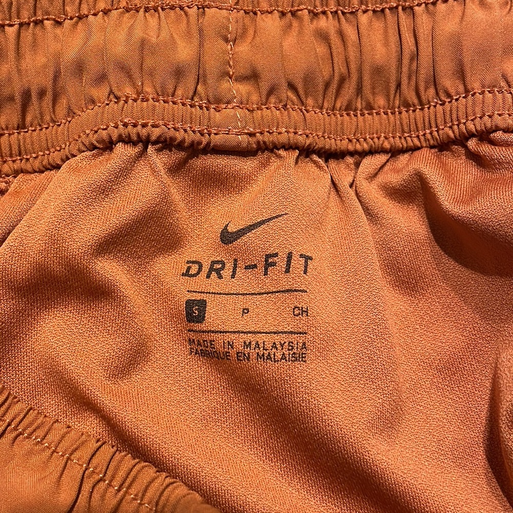 Nike Running Shorts - Picture 5 of 5